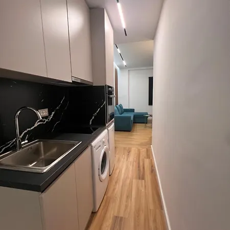 Mery Center 3* Tirana