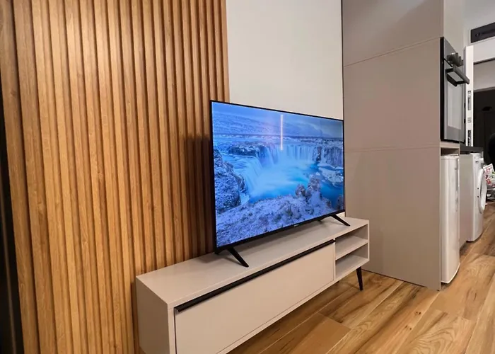 Bed and Breakfast Mery Center Τίρανα