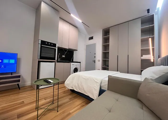 Mery Center 3* Τίρανα